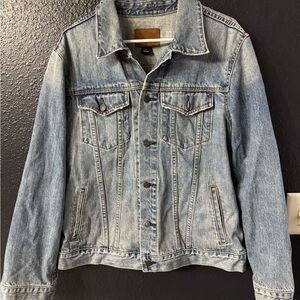 Vintage GAP Light Wash Denim Jean Jacket